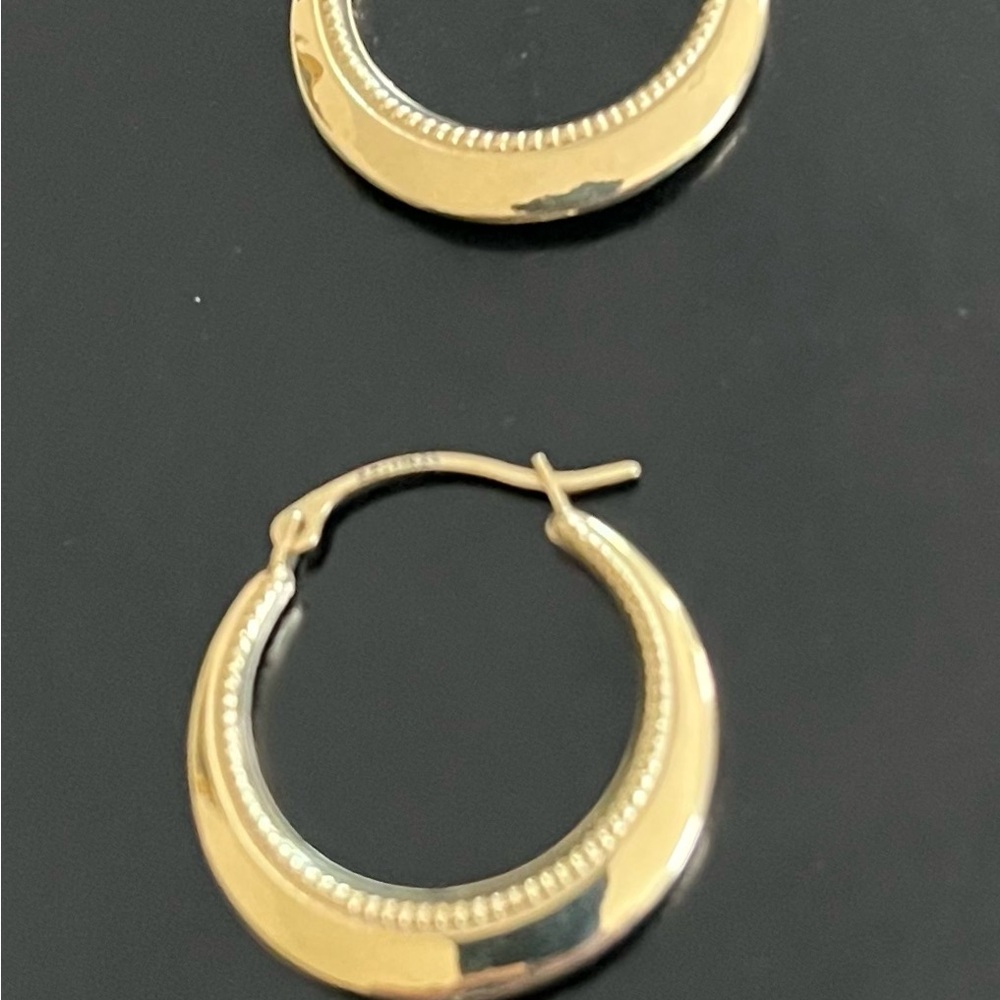 Classic Solid 14 K Gold Hoop Earrings - Elegant Women Jewelry